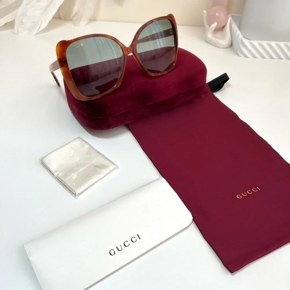 Gucci Havana Brown / Green Butterfly Shape Sunglasses